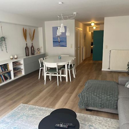 Tof En Ruim Appartement Op 50 Meter Van Strand! นอคเคอ-เฮสท์ ภายนอก รูปภาพ